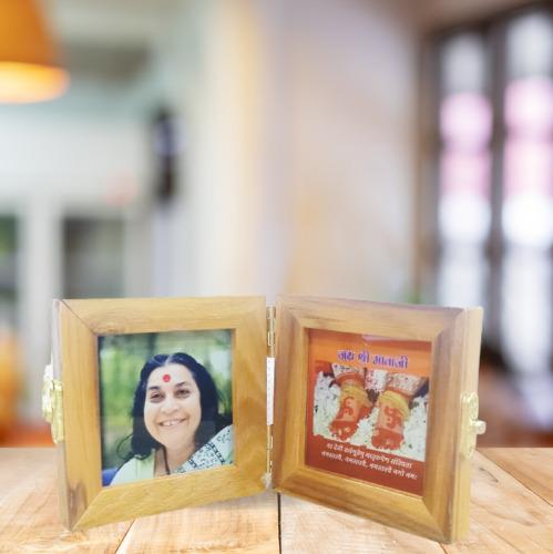 Wooden Travelling Photo & Shri Charan Set