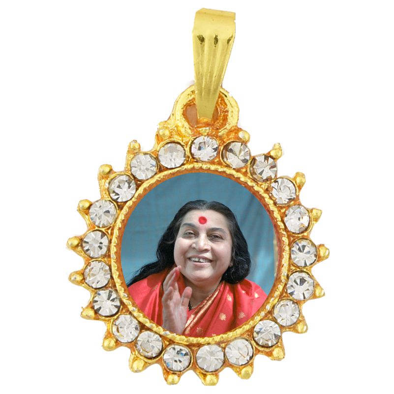Diamond Single Side Oval Pendant with Mala – Extra Large