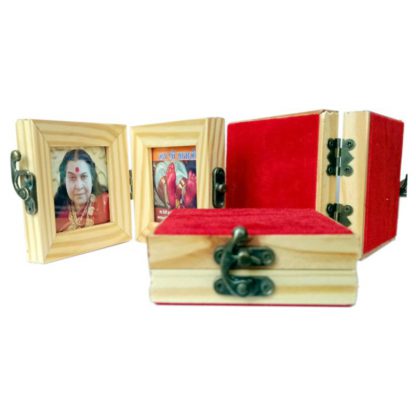 Wooden Travelling Photo & Shri Charan Set
